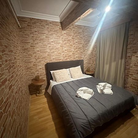The Cave Apartment Атина Екстериор снимка