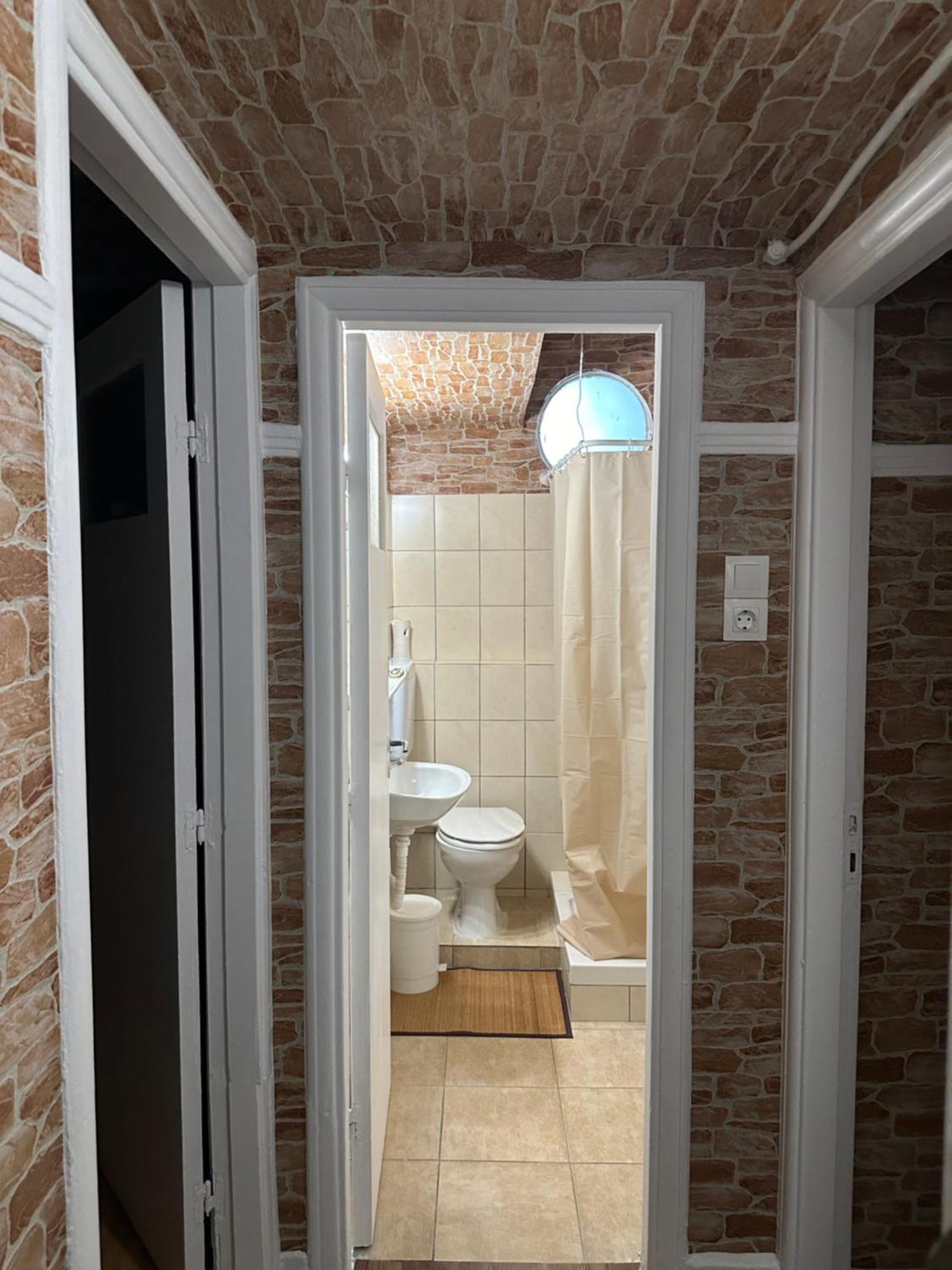 The Cave Apartment Атина Екстериор снимка